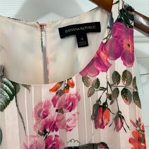 Banana Republic Sleeveless Midi Dress, Beautiful Spring Print, Size 4